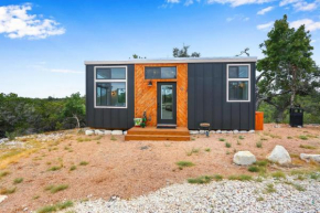 Harrod's Hill Country Hideaway - The Bluebonnet